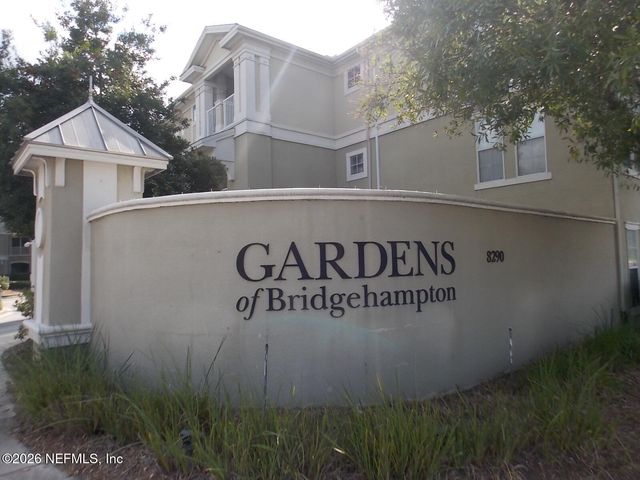 8290 GATE Parkway W 916, Jacksonville, FL 32216
