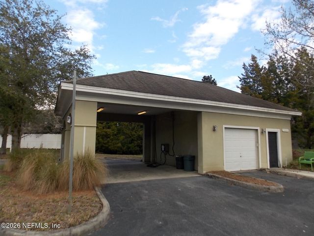 8290 GATE Parkway W 916, Jacksonville, FL 32216