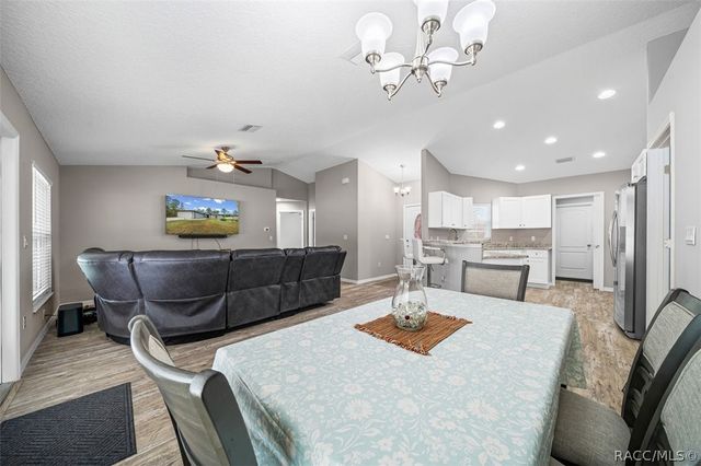 7780 N Ring Drive, Citrus Springs, FL 34434