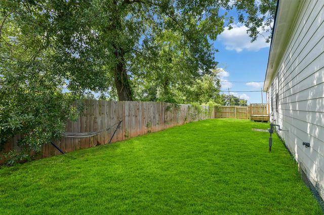 7119 Palestine Street, Houston, TX 77020