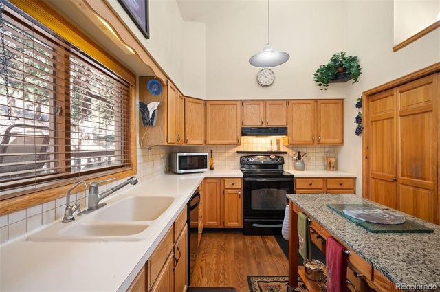 28815 Cragmont Drive, Evergreen, CO 80439