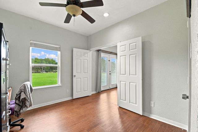 2627 Avenue L, Santa Fe, TX 77510