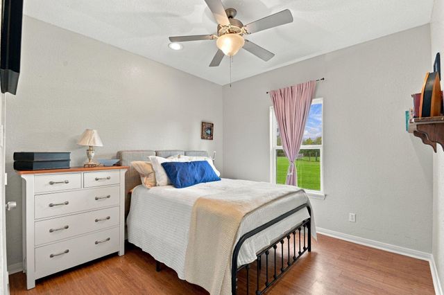 2627 Avenue L, Santa Fe, TX 77510