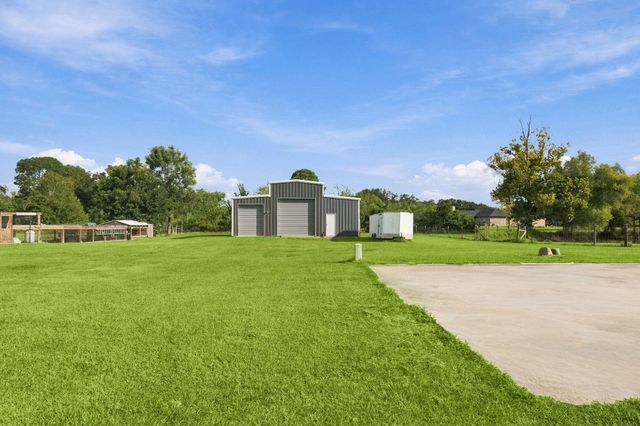 2627 Avenue L, Santa Fe, TX 77510
