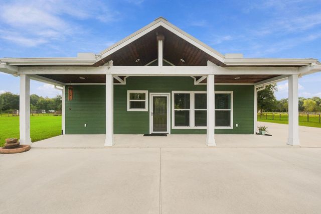2627 Avenue L, Santa Fe, TX 77510