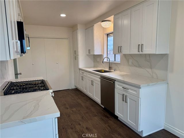 1683 W Cindy Lane D, Anaheim, CA 92802