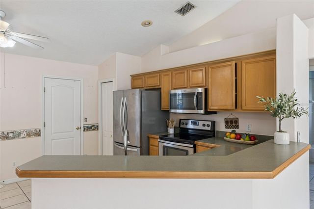 3203 SAWGRASS CREEK CIRCLE, St Cloud, FL 34772