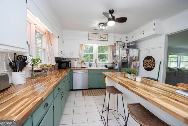 333 Carver, Griffin, GA 30224