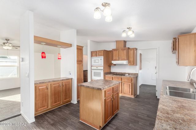 1000 W Garnette Street, Tucson, AZ 85705