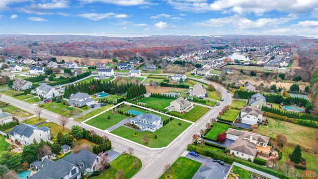 20 Dogwood Lane, East Moriches, NY 11940