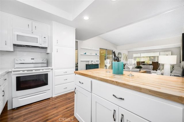1341 Weeburn 75K, Seal Beach, CA 90740