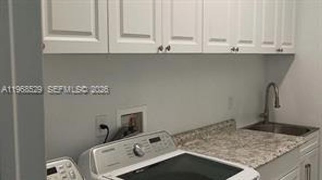 1711 SE Airoso Blvd, Port St. Lucie, FL 34984