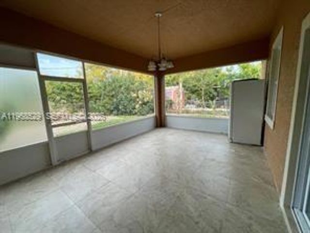 1711 SE Airoso Blvd, Port St. Lucie, FL 34984