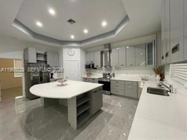 1711 SE Airoso Blvd, Port St. Lucie, FL 34984