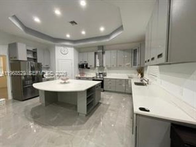 1711 SE Airoso Blvd, Port St. Lucie, FL 34984