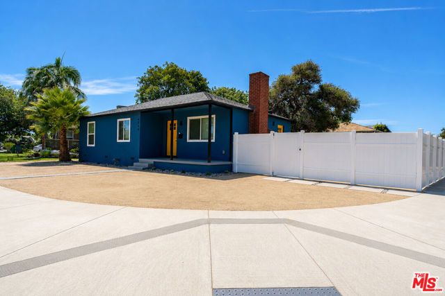 4549 Walnut Avenue, Long Beach, CA 90807