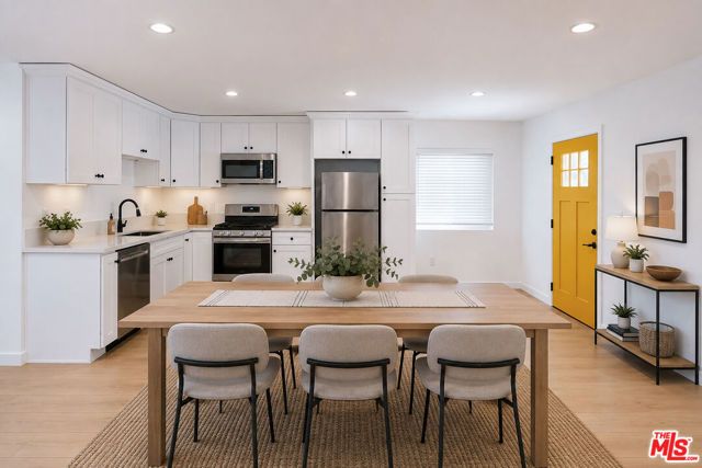 4549 Walnut Avenue, Long Beach, CA 90807