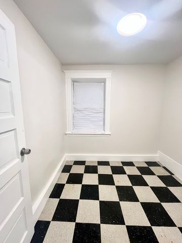 2512 S Trumbull Avenue GR, Chicago, IL 60623