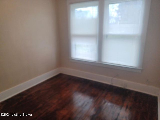 744 S 37th St, Louisville, KY 40211