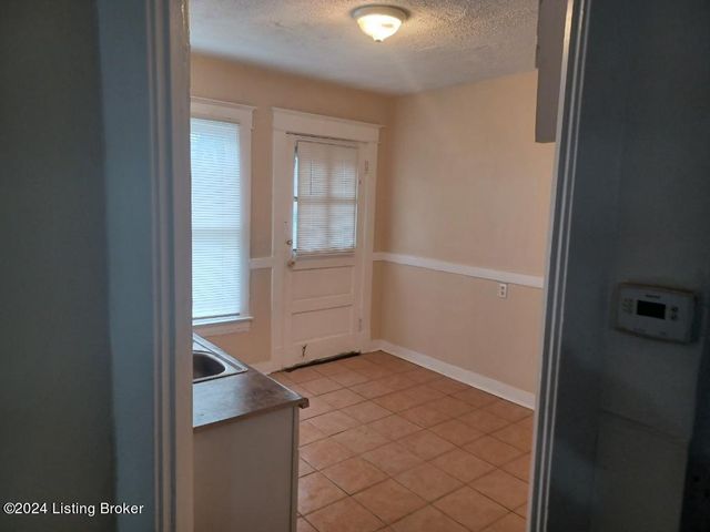744 S 37th St, Louisville, KY 40211