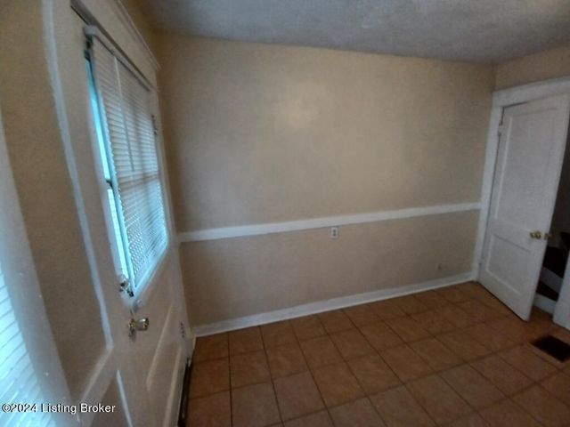 744 S 37th St, Louisville, KY 40211