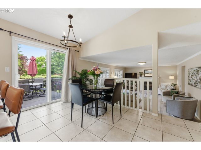 22073 Ne SHAVER Ct, Fairview, OR 97024