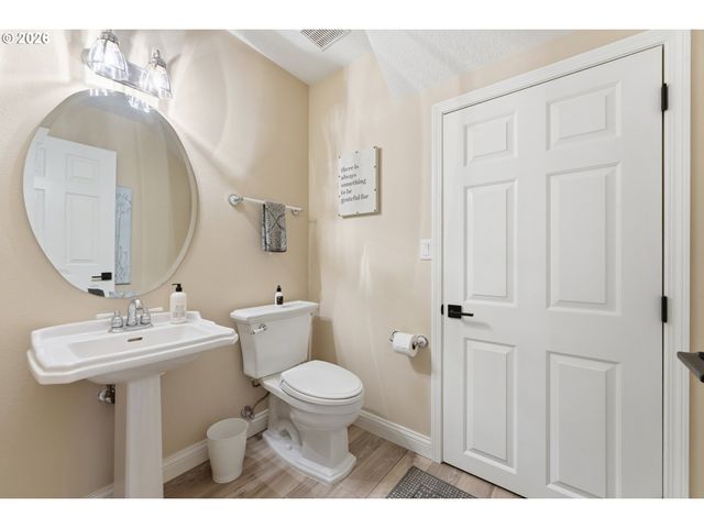 22073 Ne SHAVER Ct, Fairview, OR 97024