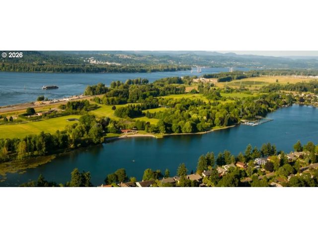 22073 Ne SHAVER Ct, Fairview, OR 97024