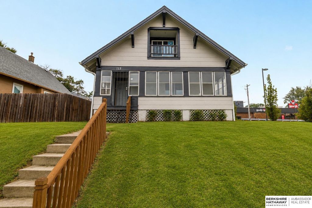 115 N 43rd Avenue, Omaha, NE 68131