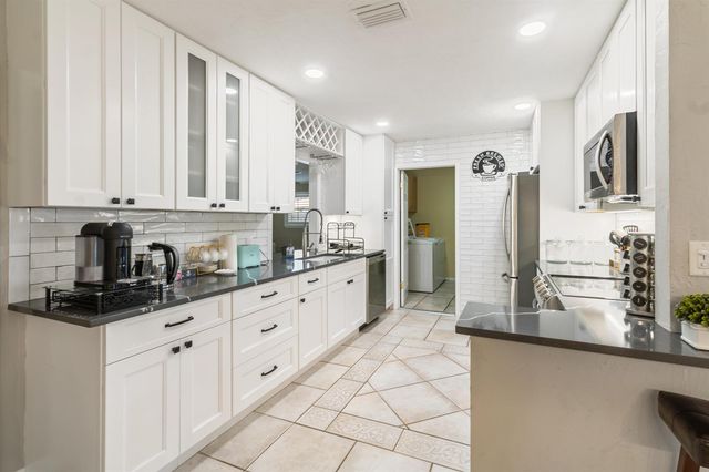 2258 Palmetto Road, West Palm Beach, FL 33406