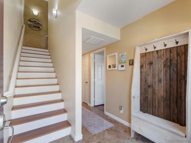 1412 Calabria, Santee, CA 92071