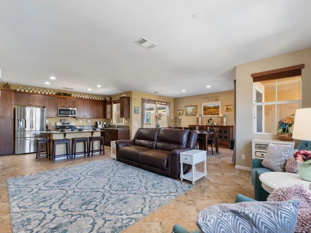 1412 Calabria, Santee, CA 92071