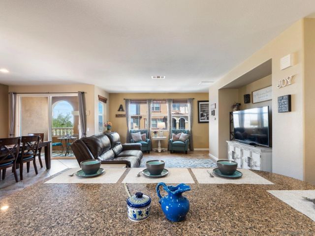 1412 Calabria, Santee, CA 92071