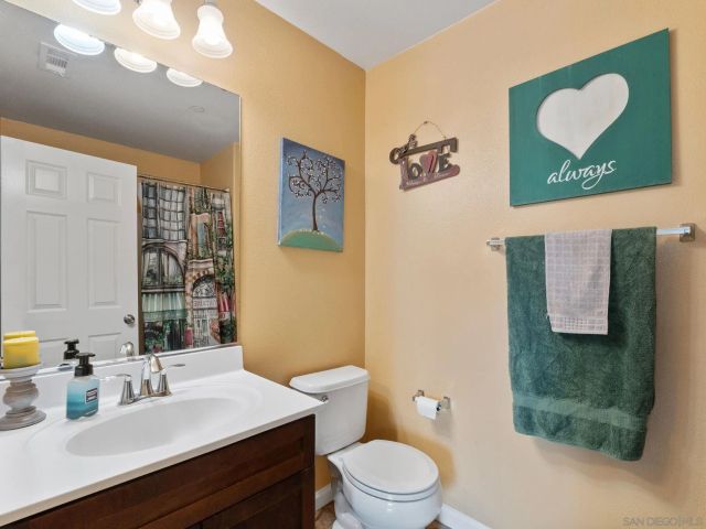 1412 Calabria, Santee, CA 92071