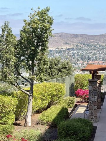 1412 Calabria, Santee, CA 92071