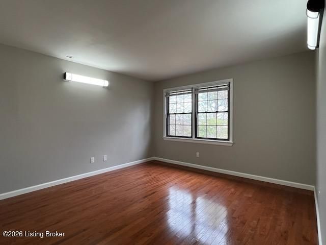 225 Donna Ave, Taylorsville, KY 40071