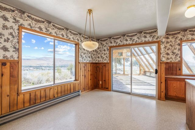 910 Laurel Street, Klamath Falls, OR 97601
