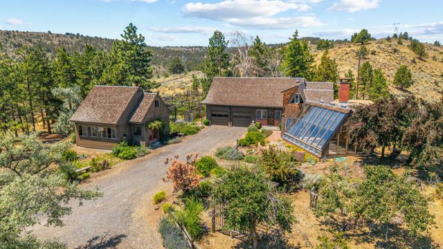 910 Laurel Street, Klamath Falls, OR 97601