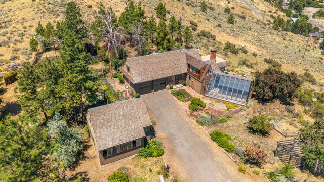 910 Laurel Street, Klamath Falls, OR 97601