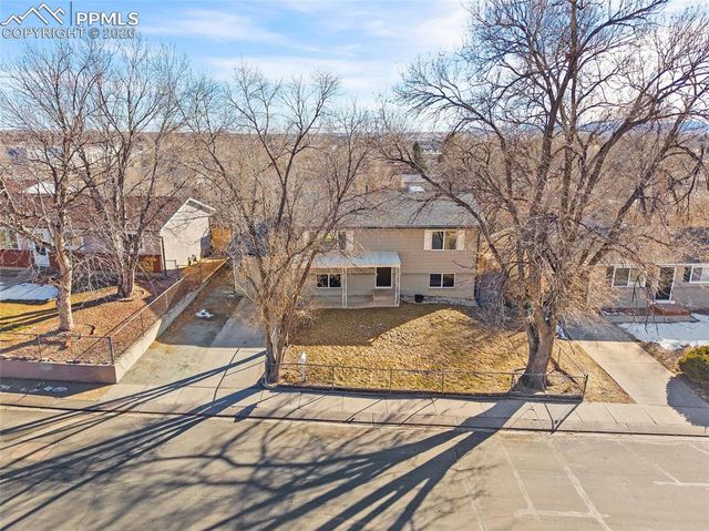 3675 Darkwood Place, Colorado Springs, CO 80910