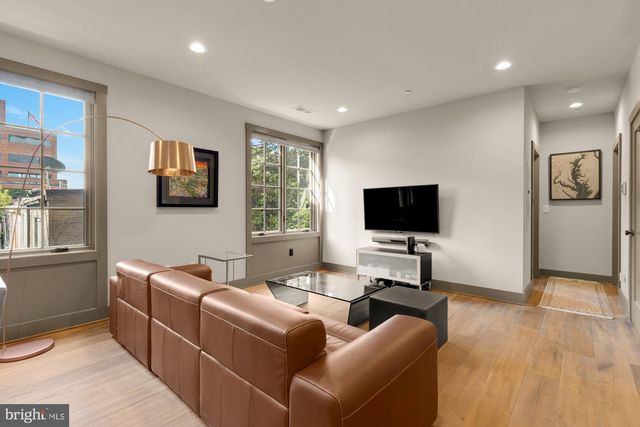 3220 GRACE ST NW #5, Washington, DC 20007