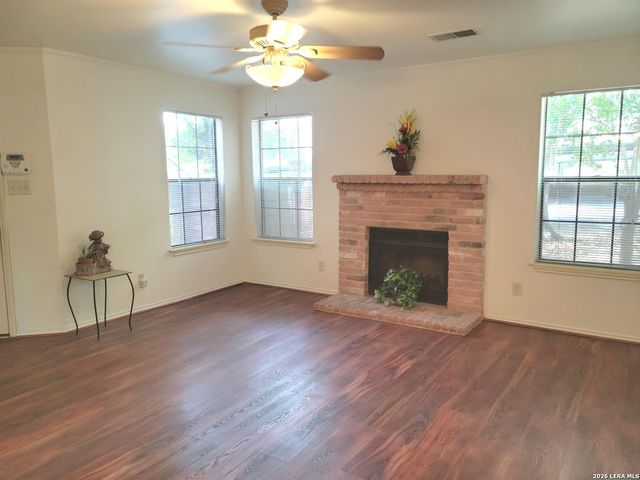 11610 Vance Jackson Rd Apt 633, San Antonio, TX 78230