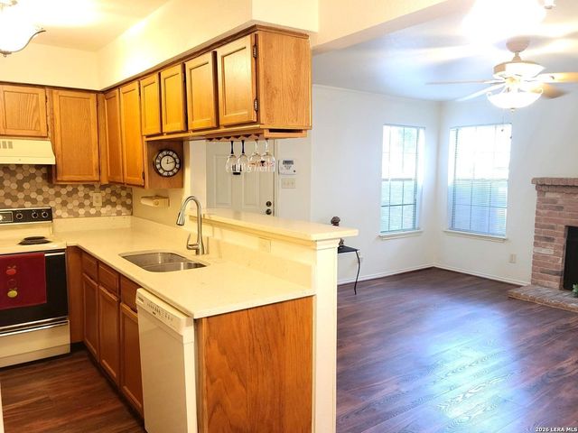 11610 Vance Jackson Rd Apt 633, San Antonio, TX 78230