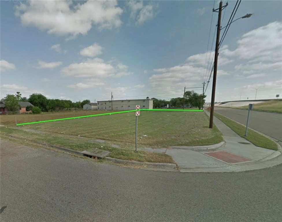 2142 Frederick Dr, Corpus Christi, TX 78417 — photo 2