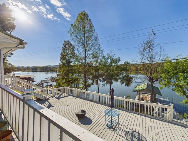 341 Clearwater Drive, Spring City, TN 37381