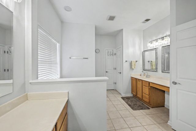 561 Pointe Of Oaks Road, Summerville, SC 29485