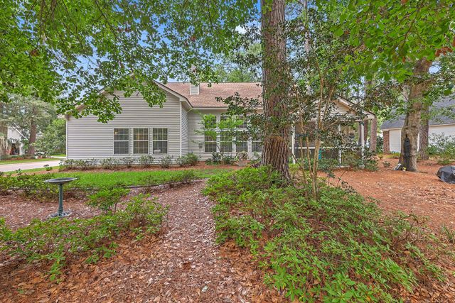 561 Pointe Of Oaks Road, Summerville, SC 29485