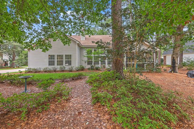 561 Pointe Of Oaks Road, Summerville, SC 29485
