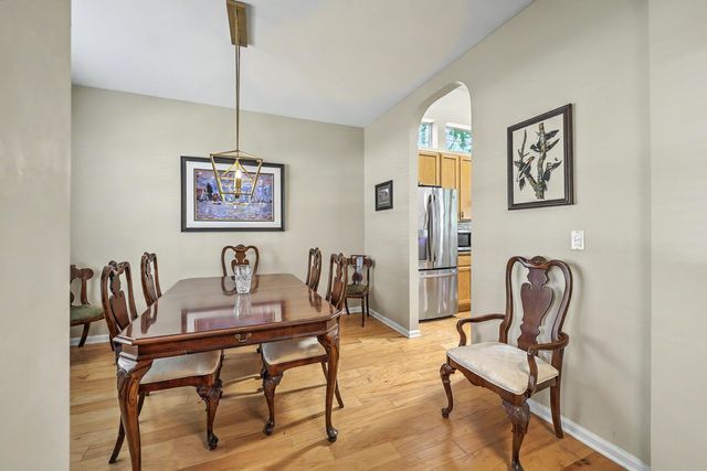 561 Pointe Of Oaks Road, Summerville, SC 29485