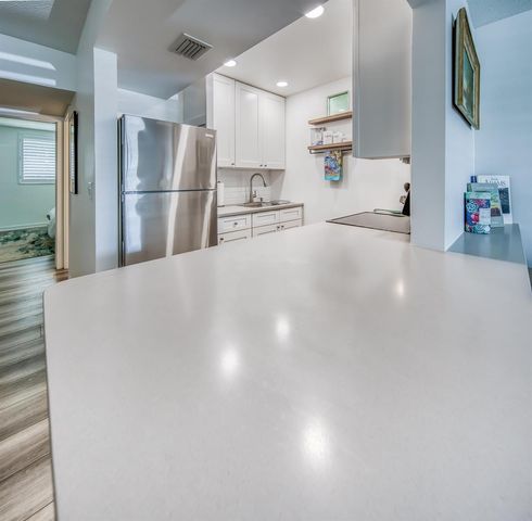 2565 S OCEAN Boulevard 1040, Palm Beach, FL 33480